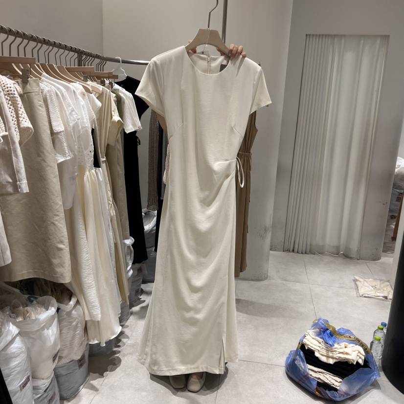 GLOW AND NYMPH韓國直郵㊣女裝新款時尚人氣熱賣25春夏連衣裙GLOW AND NYMPH連衣裙