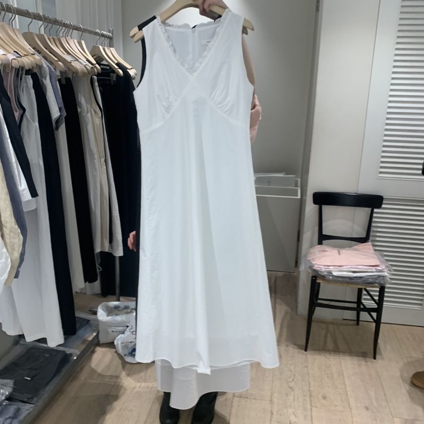 MONIQUE韓國直郵㊣東大門實拍女裝新品熱賣人氣連衣裙荷葉邊MONIQUE連衣裙