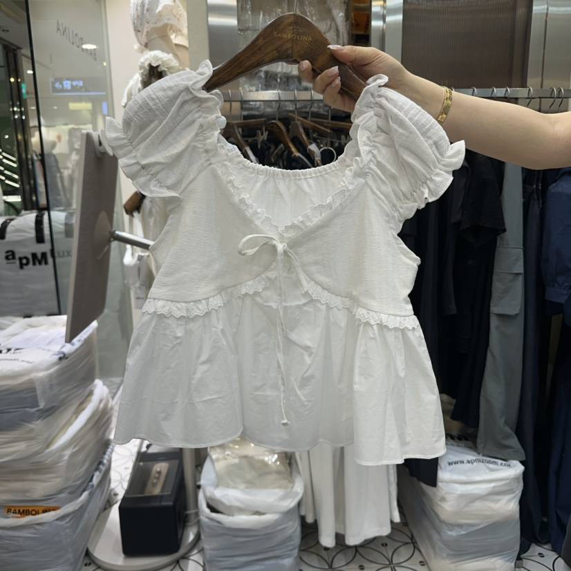 BAMBOLINA韓國直郵㊣東大門實拍女裝新品推薦人氣襯衫蕾絲衫BAMBOLINA襯衫/蕾絲衫