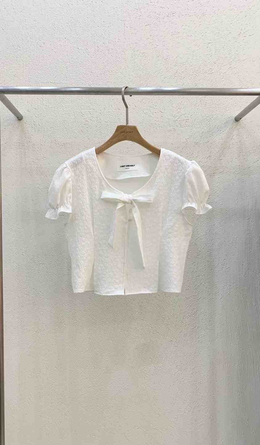 LIGHT AND SALT韓國直郵㊣東大門實拍女裝新品休閑襯衫蕾絲衫LIGHT AND SALT襯衫/蕾絲衫