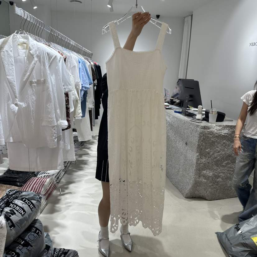 NEROLI 36韓國直郵㊣東大門實拍女裝新款休閑時尚連衣裙刺繡NEROLI 36連衣裙