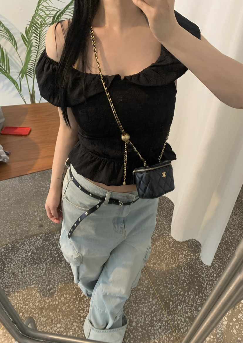 SEOLO韓國代購女裝新款時尚職業推薦人氣熱賣襯衫蕾絲衫露肩Seolo seoul襯衫/蕾絲衫