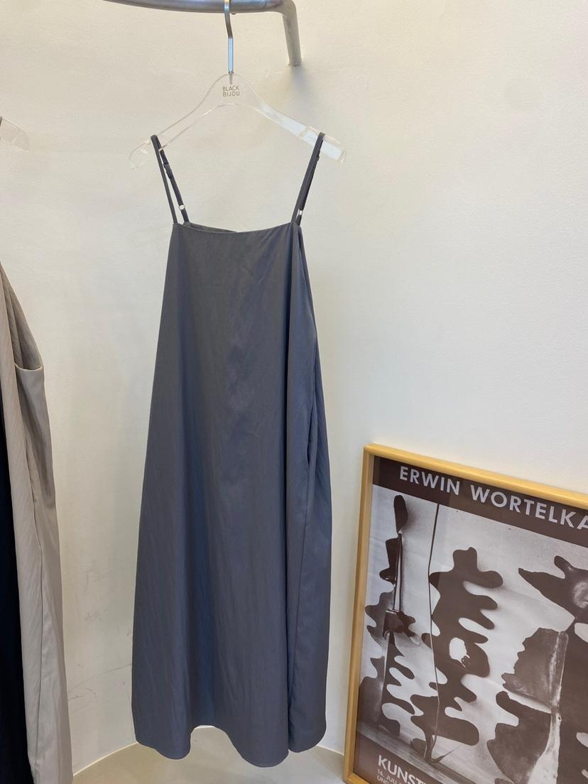 BLACK BIJOU韓國直郵㊣東大門實拍女裝新品時尚連衣裙修身長款BLACK BIJOU連衣裙