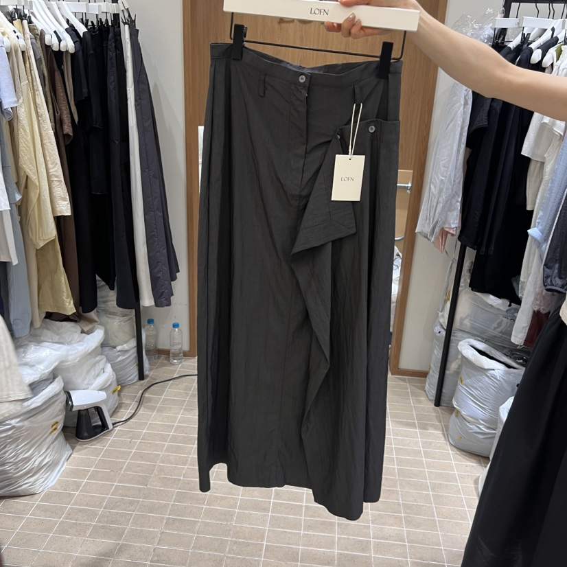 LOFN直郵韓國代購㊣女裝新品人氣熱賣半身裙中短裙不含腰帶LOFN半身裙/中短裙