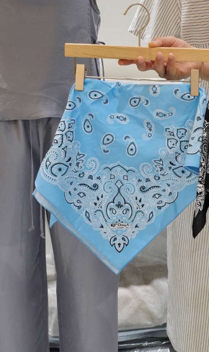 J SHOP韓國直郵㊣東大門實拍女裝新品推薦人氣熱賣圍巾披肩J_SHOP圍巾/披肩